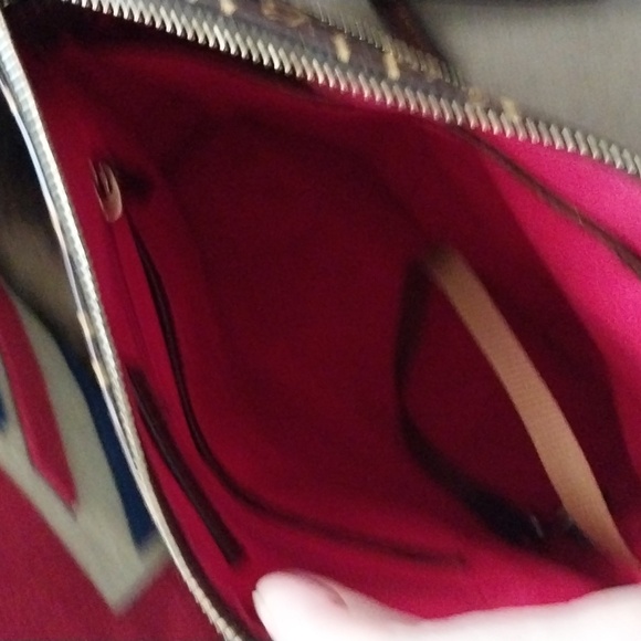 Dooney logo coated cotton shoulder bag never used. Extra long adj.strap. Rich - Picture 6 of 8